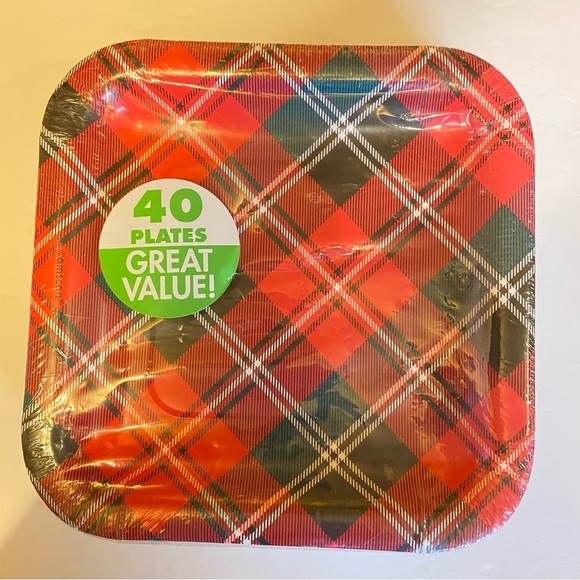 Amscan Other - Amscan Red and Black Square Holiday Plaid Party Plates 7in / 17.8 cm